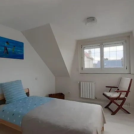 Maison Au Calme Avec Jardin Clos Holiday home Caen