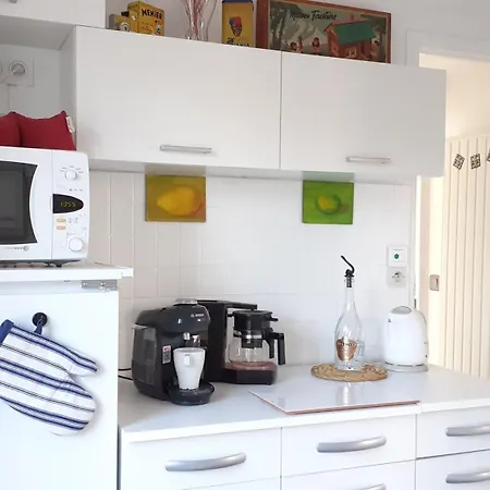 Maison Au Calme Avec Jardin Clos